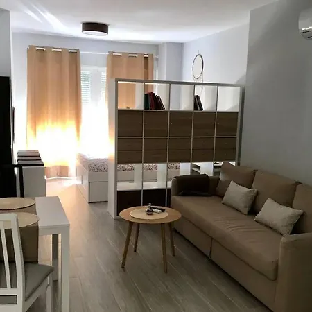Beautiful New Studio Near The