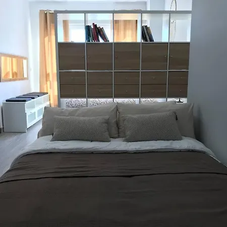 Beautiful New Studio Near The *